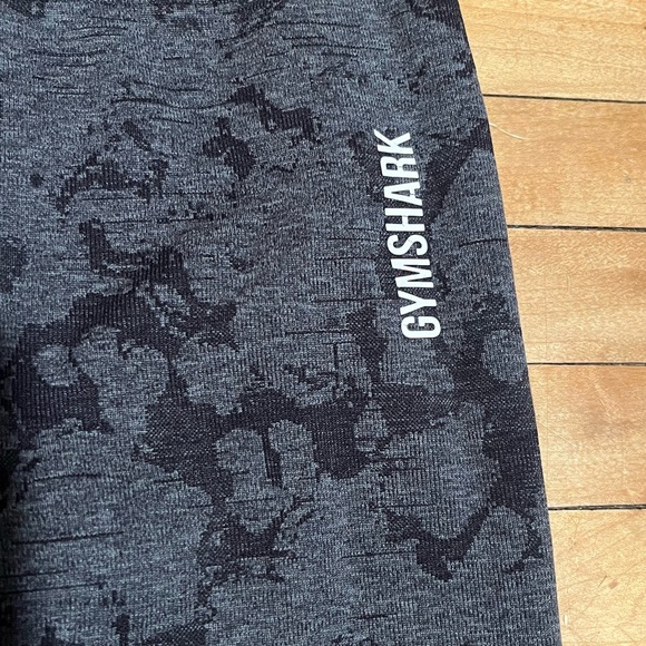 Women’s Gymshark Adapt Camo Seamless Leggings - Picture 3 of 6